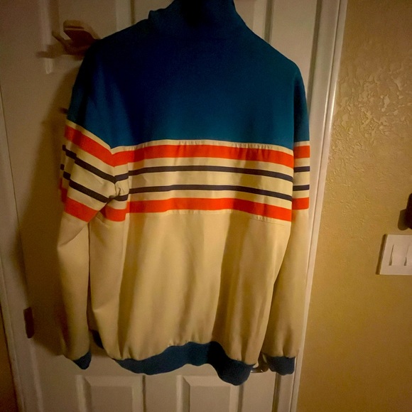 𝐆𝐮𝐜𝐜𝐢 𝐈𝐧𝐭𝐞𝐫𝐥𝐨𝐜𝐤𝐢𝐧𝐠 𝐆 𝐓𝐫𝐚𝐜𝐤 𝐉𝐚𝐜𝐤𝐞𝐭 𝐢𝐧 𝐂𝐫𝐞𝐚𝐦 - Picture 3 of 6